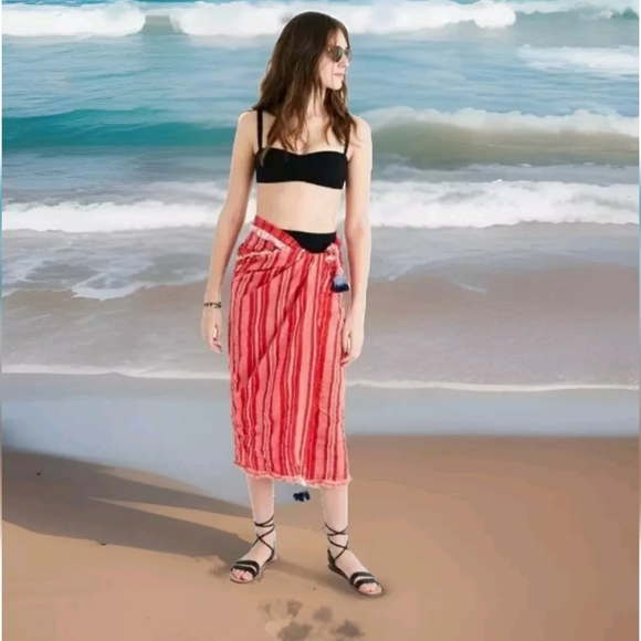 Madewell Fringed Pom Poms Sarong Scarf Beach Festival Blanket Coral Red New - Picture 8 of 8